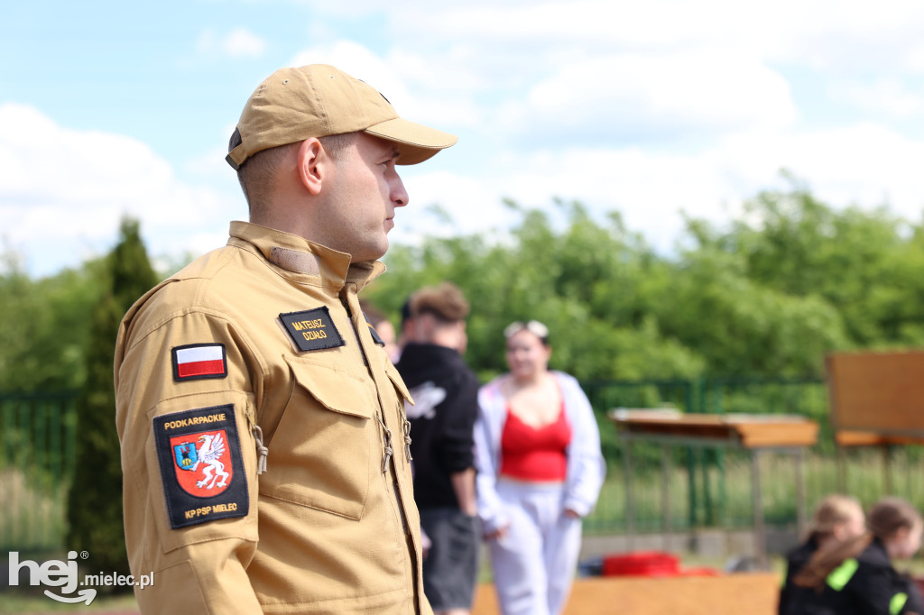 Gminne Zawody Sportowo-Pożarnicze Młodzieżowych Drużyn Pożarniczych z gminy Tuszów Narodowy.