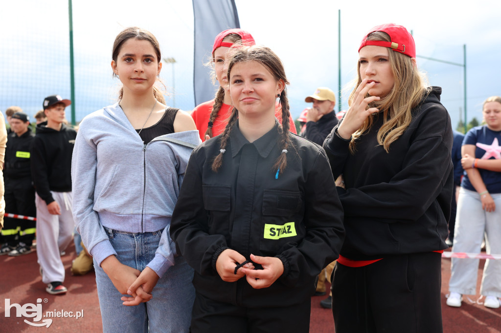 Gminne Zawody Sportowo-Pożarnicze Młodzieżowych Drużyn Pożarniczych z gminy Tuszów Narodowy.