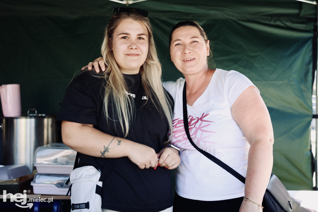 Piknik charytatywny w Podleszanach