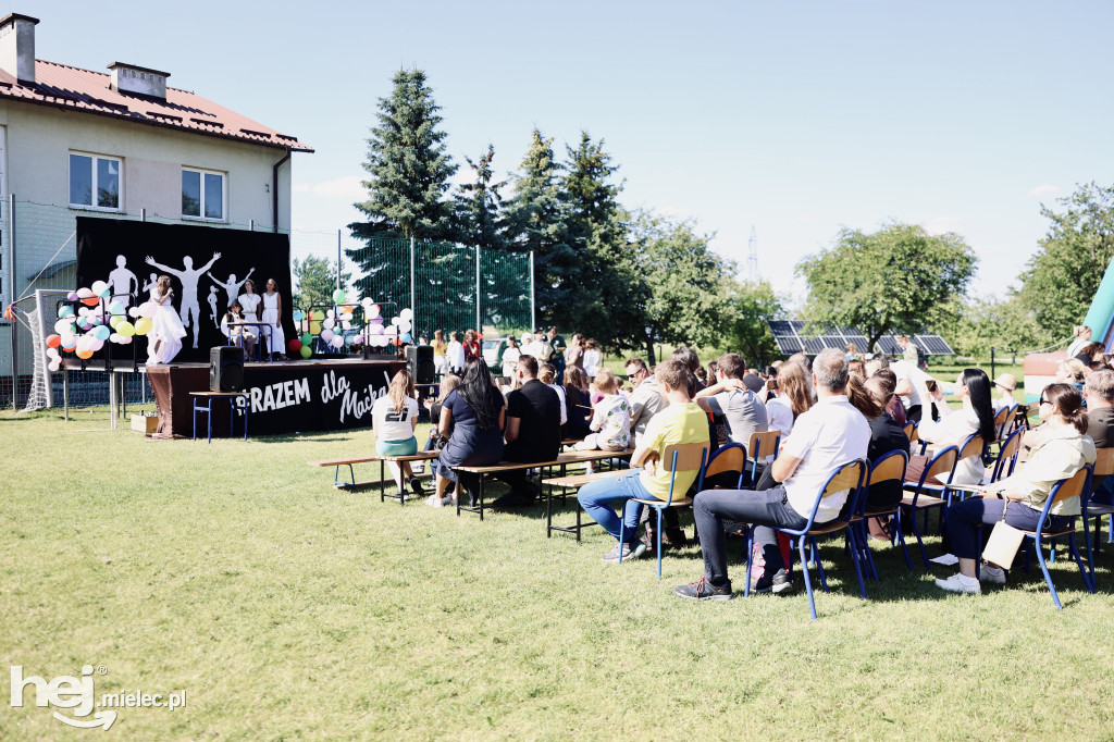 Piknik charytatywny w Podleszanach