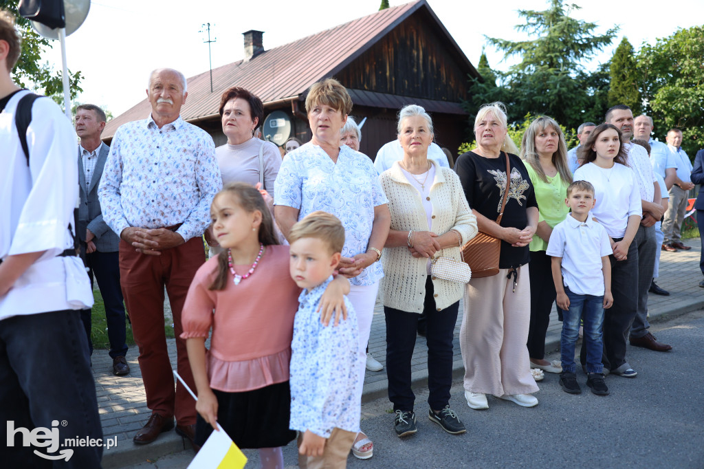 Borki Nizińskie na trasie peregrynacji obrazu Jezusa Miłosiernego