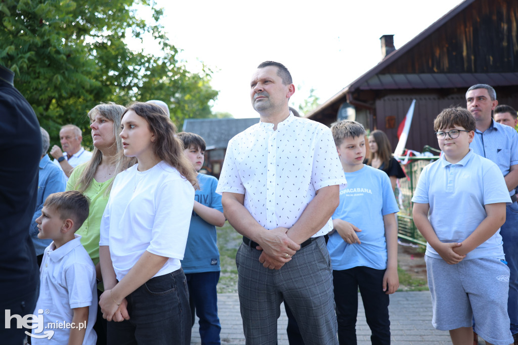 Borki Nizińskie na trasie peregrynacji obrazu Jezusa Miłosiernego