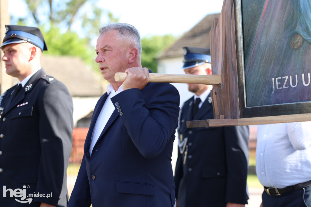 Borki Nizińskie na trasie peregrynacji obrazu Jezusa Miłosiernego