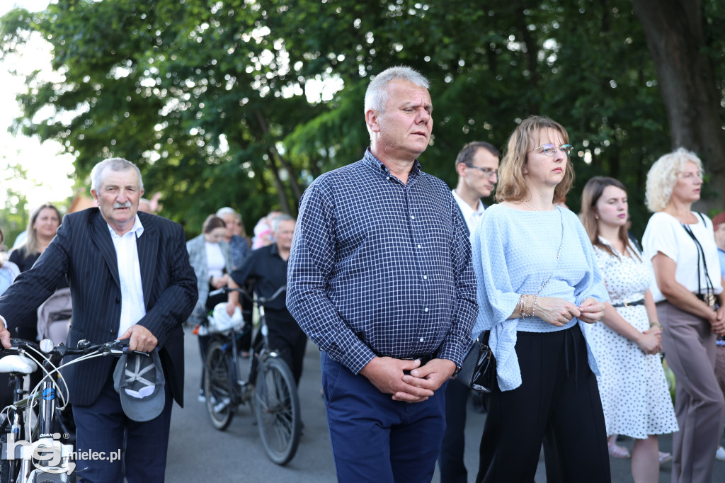 Borki Nizińskie na trasie peregrynacji obrazu Jezusa Miłosiernego