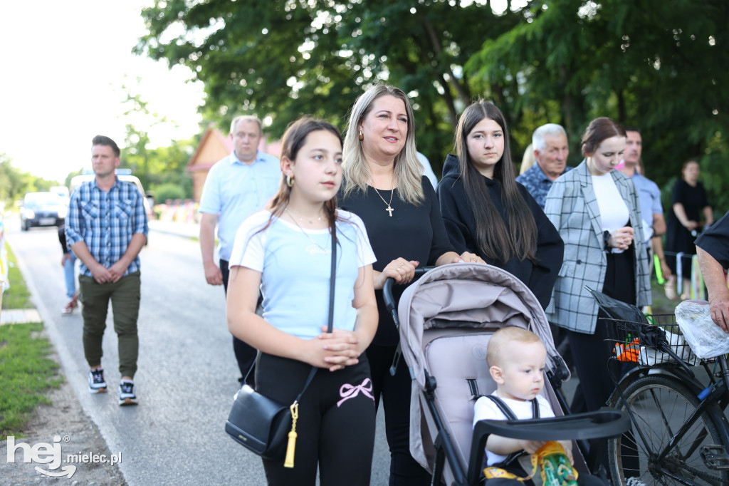 Borki Nizińskie na trasie peregrynacji obrazu Jezusa Miłosiernego