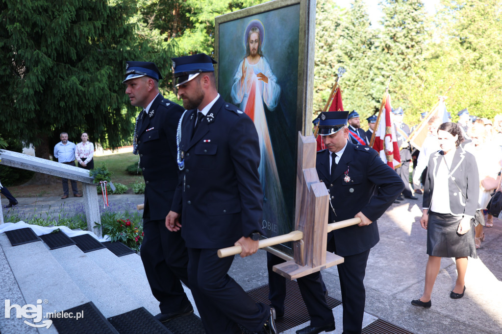 Borki Nizińskie na trasie peregrynacji obrazu Jezusa Miłosiernego