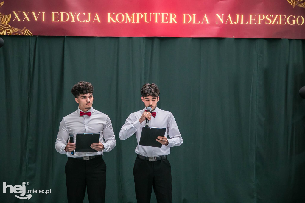 Najlepsi uczniowie nagrodzeni