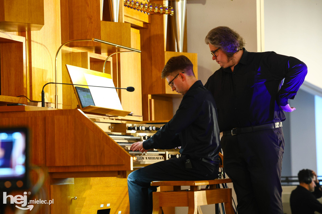 Uroczyste wybudzenie nowych organów