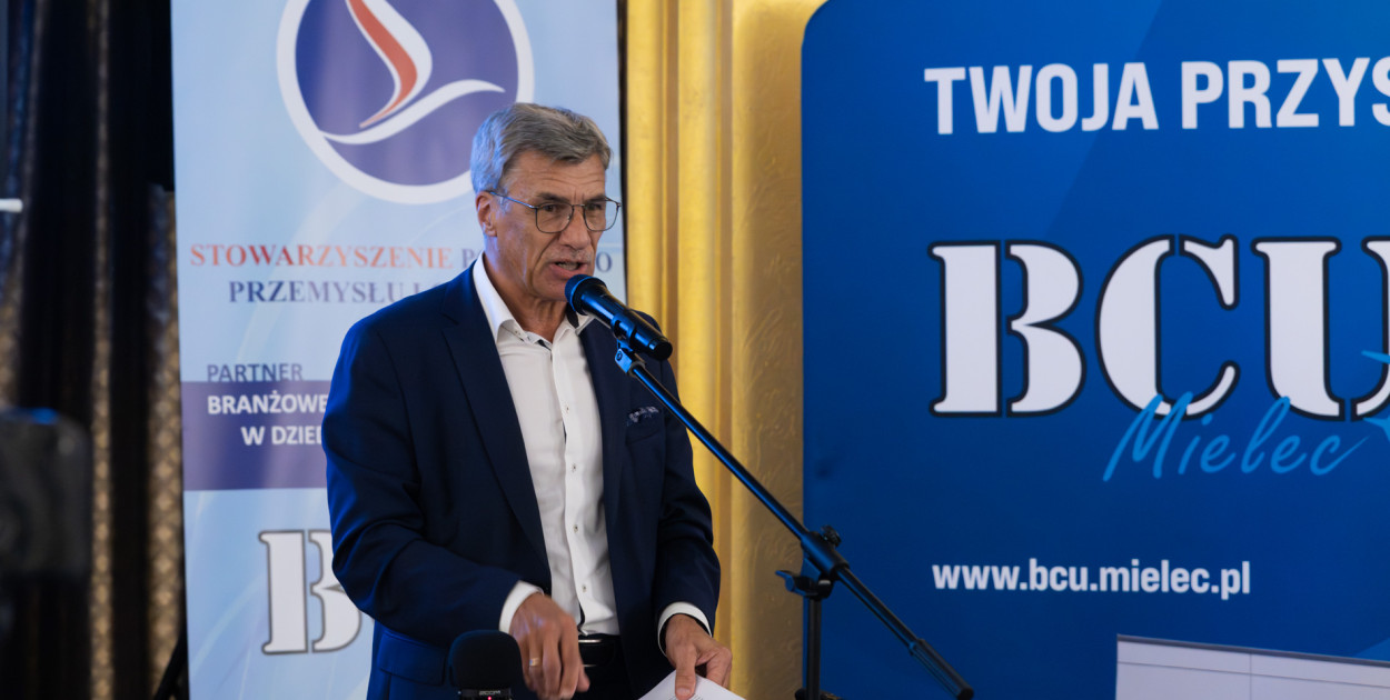 Konferencja podsumowująca projekt „Branżowe Centrum Umiejętności – kadry dla przemysłu lotniczego”