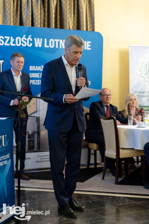 Konferencja podsumowująca projekt „Branżowe Centrum Umiejętności – kadry dla przemysłu lotniczego”