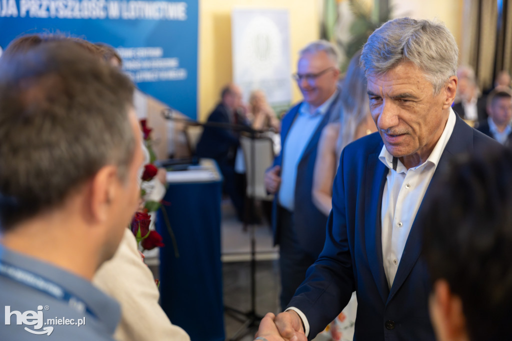 Konferencja podsumowująca projekt „Branżowe Centrum Umiejętności – kadry dla przemysłu lotniczego”
