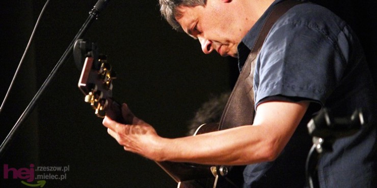 Poetycka rozmowa ze słuchaczami. Myszkowski śpiewał wiersze Rybowicza [FOTO]