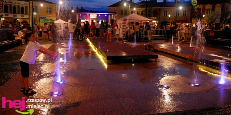 Sympatyczna sobota na mieleckiej starówce. Zabawa, pokazy, koncerty [FOTO]