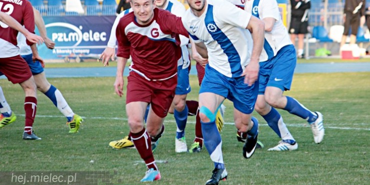 Stal nareszcie wygrywa! Garbarnia pokonana przy Solskiego! [FOTO]