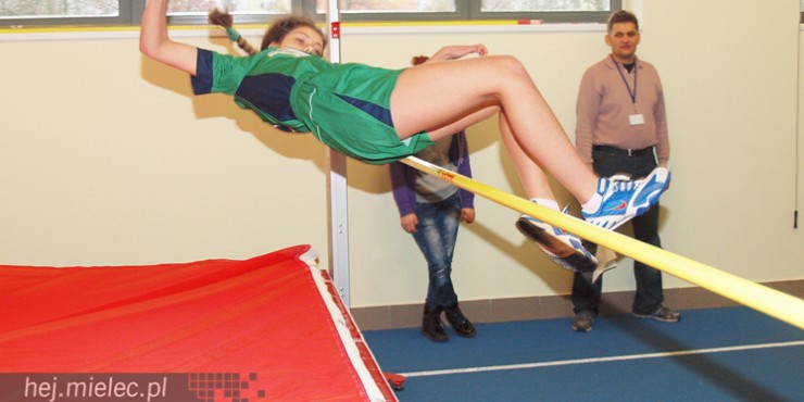 Halowy sezon LA wystartował zawodami dla uczniów [FOTO]