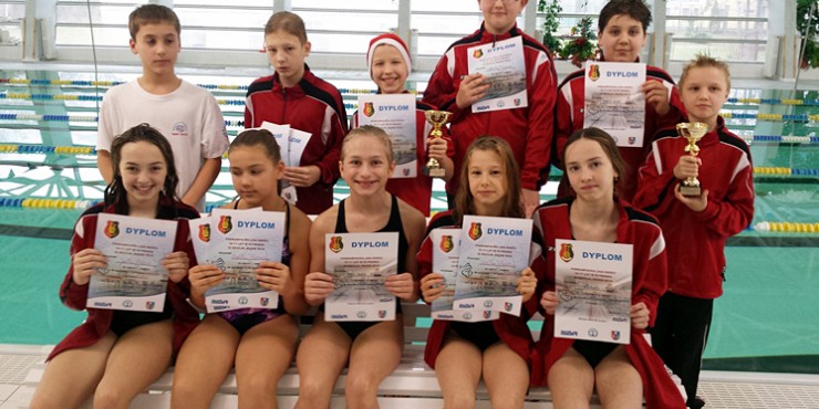 Mikołajkowe pływanie na zakończenie Podkarpackiej Ligi Dzieci