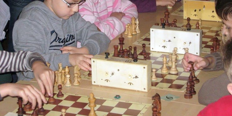  Młodzi szachiści rywalizowali podczas Mikołajkowego Turnieju w Woli Mieleckiej
