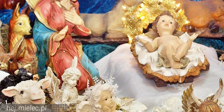 Tradycyjne żłóbki stanęły w mieleckich kościołach [ZDJĘCIA]