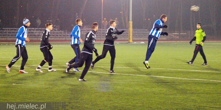 Dwa sparingi Stali Mielec, lider z Krosna rozbity [FOTO]