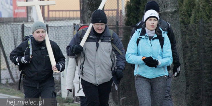 Ekstremalna Droga Krzyżowa: zobacz kolejne zdjęcia i RELACJĘ WIDEO