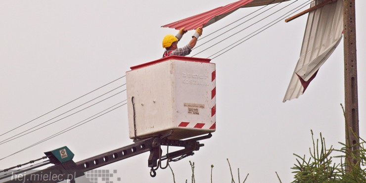 Nawałnica nad powiatem mieleckim! Zerwane dachy! [FOTO]
