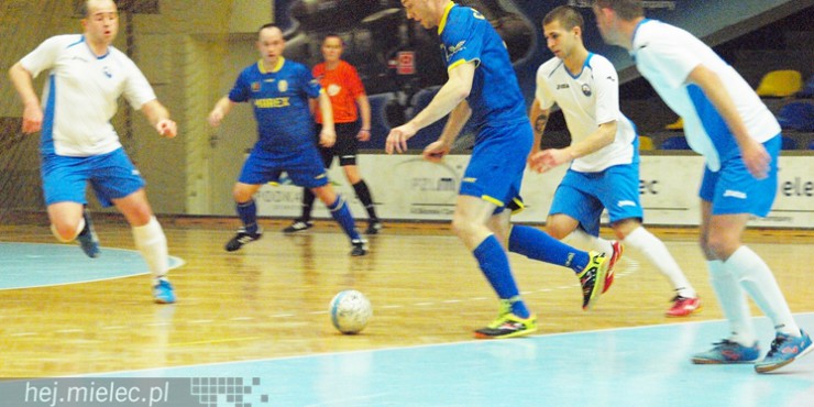 1 liga futsalu: 7 bramek i sędziowskie kontrowersje [FOTO]