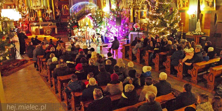 Świąteczny, klimatyczny koncert w gawłuszowickim kościele [FOTO]