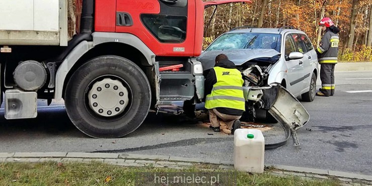 Zderzenie trzech pojazdów na Wolności!  [FOTO]