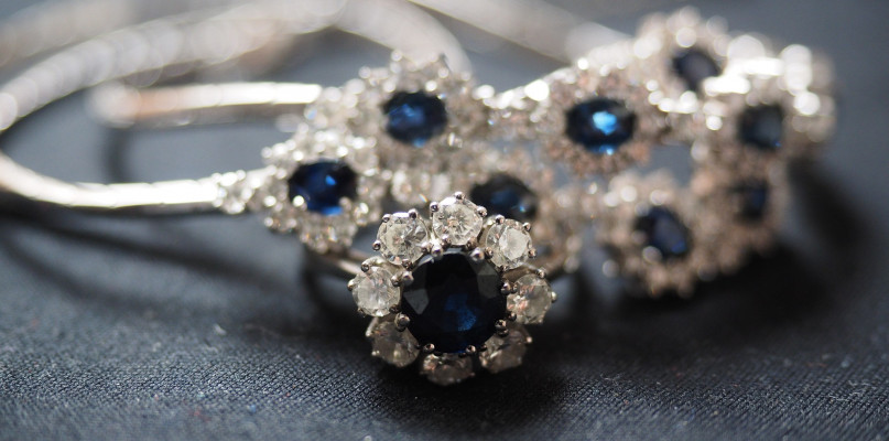 Czym jest srebro rodowane?