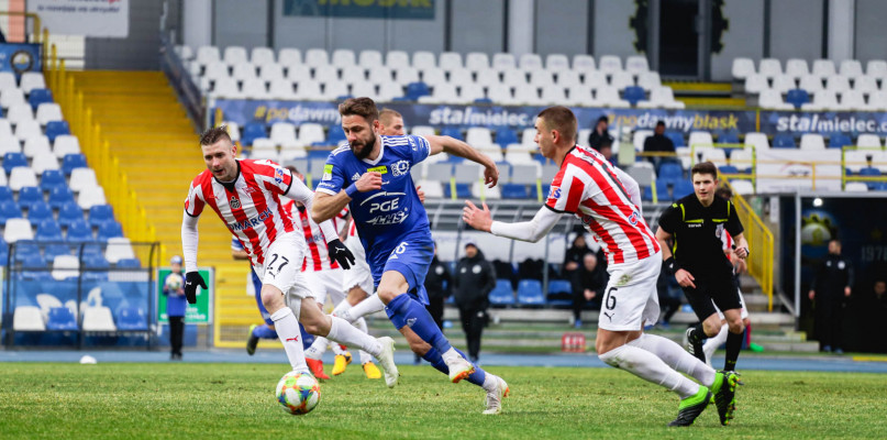 Bezbramkowy remis PGE FKS Stali w sparingu z Cracovią [FOTO, WIDEO]