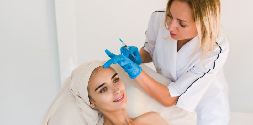 Toksyna botulinowa - botox - pozbądź się zmarszczek mimicznych!