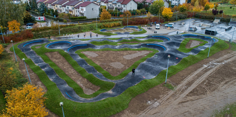 Pumptrack w Sieradzu - inwestycja realizowana przez Velo Projekt (fot. www.facebook.com/veloprojekt)