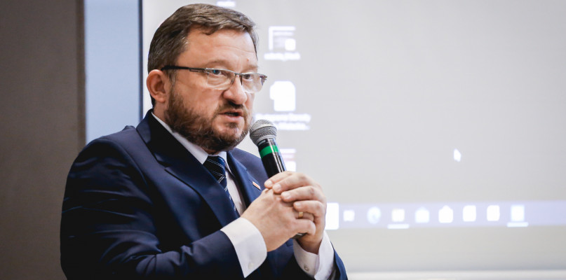 Na zdjęciu Mirosław Welz, zastępca Głównego Lekarza Weterynarii