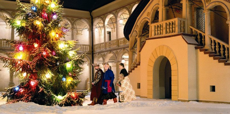 Restauracja Magnacka ze świąteczną ofertą. Tradycyjne dania na wynos