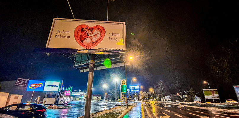 Antyaborcyjny billboard w środku Mielca. Kto go wykupił?