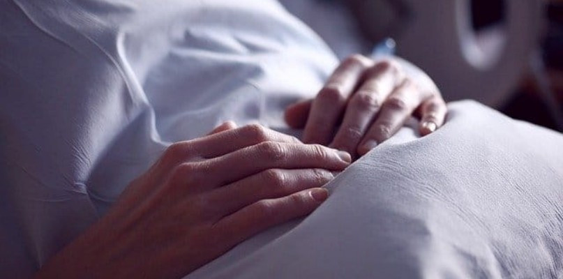 Odwiedziny w szpitalu już możliwe. Znamy szczegółowe zasady