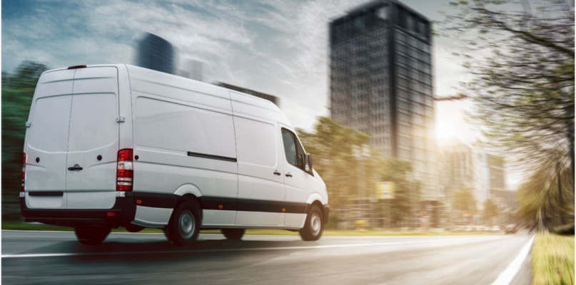 Czy warto korzystać z giełdy transportowej zlecając przesyłki?