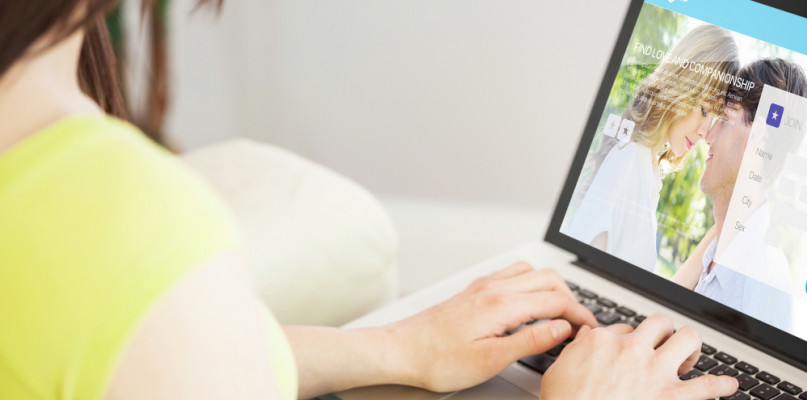 Randkowanie kiedyś i obecnie – jak ludzie szukają partnera w obecnych czasach?