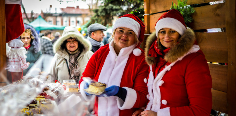 Jarmark Świąteczny na Rynku. Jak było? [MAMY ZDJĘCIA i WIDEO]