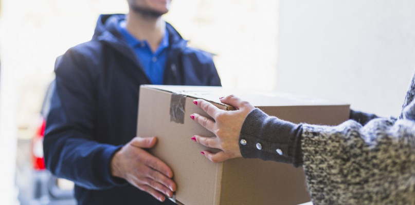 Czego nie można wysyłać w paczkach do Anglii? Podpowiadamy