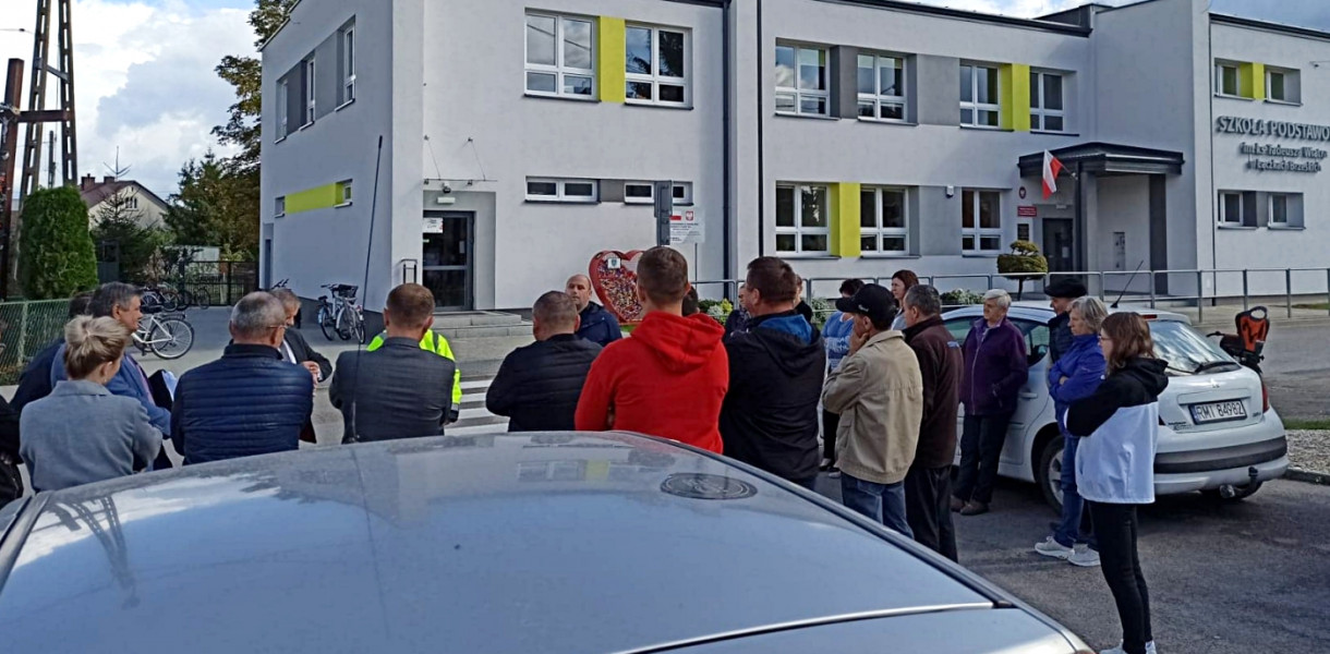 Spotkanie mieszkańców ze starostą w Łączkach Brzeskich. Fot. Renata Siembab / Facebook
