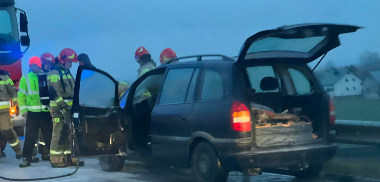 Pożar na obwodnicy Mielca! Utrudnienia w ruchu [FOTO]