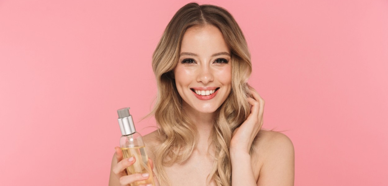 Co daje mgiełka do włosów?