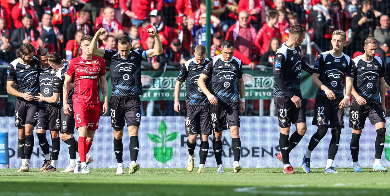 Stal podejmie Miedź. Wygrana fundamentem utrzymania