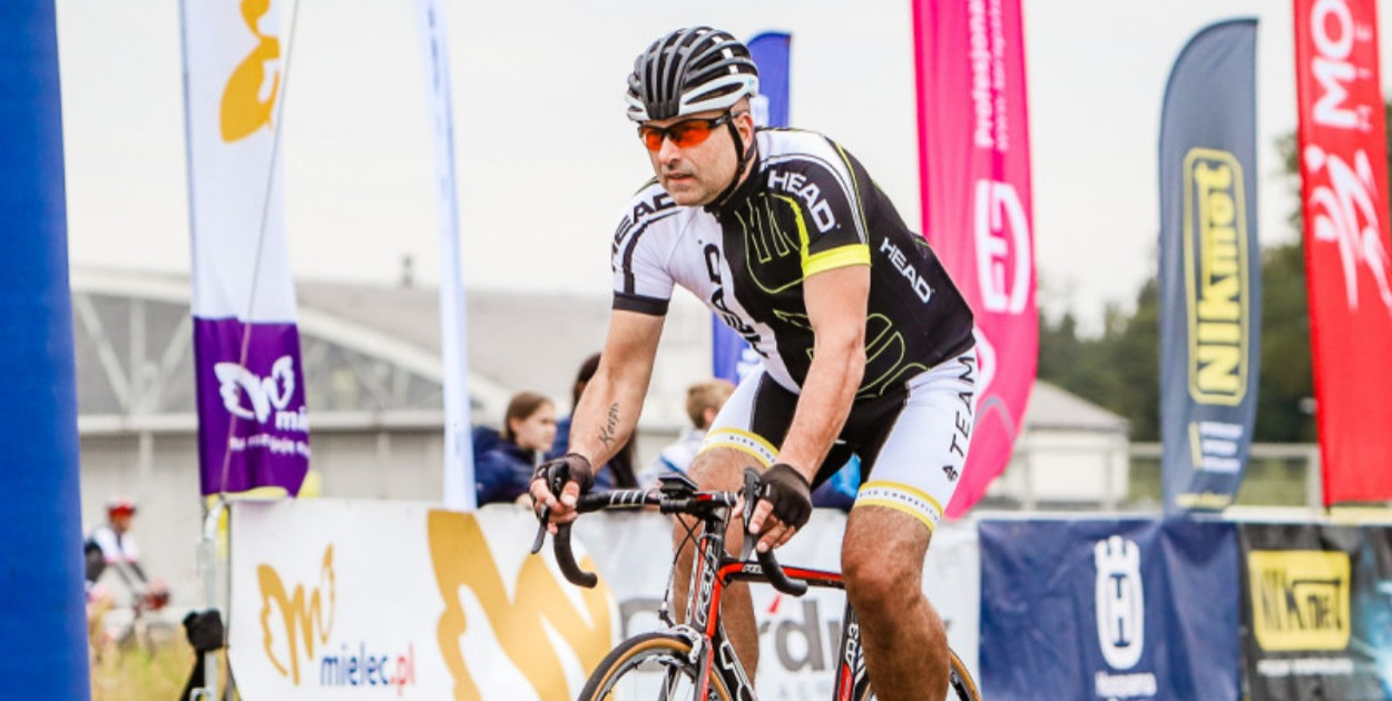 Rowerami przejadą po mieleckim lotnisku. Zawody w niedzielę