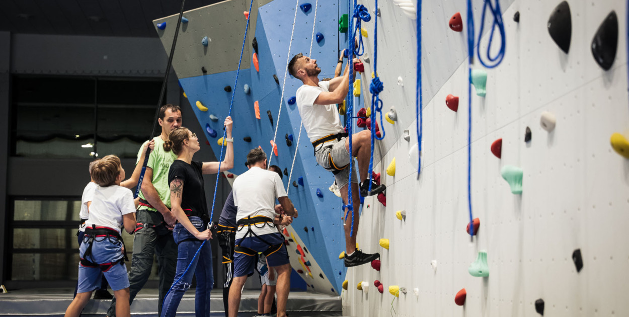 Ścianka wspinaczkowa MOSiR Mielec ruszyła [WIDEO, FOTO]