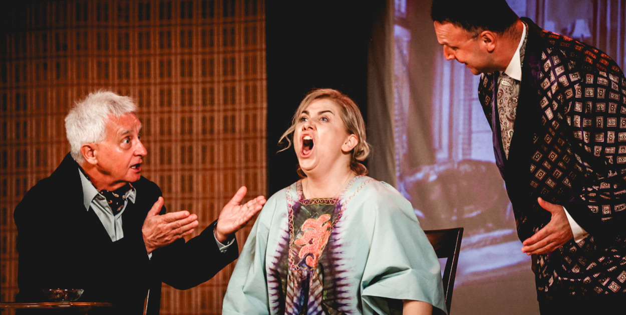 Spektakl Teatru Rozmaitości - Pigmalion. Fot. Kacper Strykowski / hej.mielec.pl