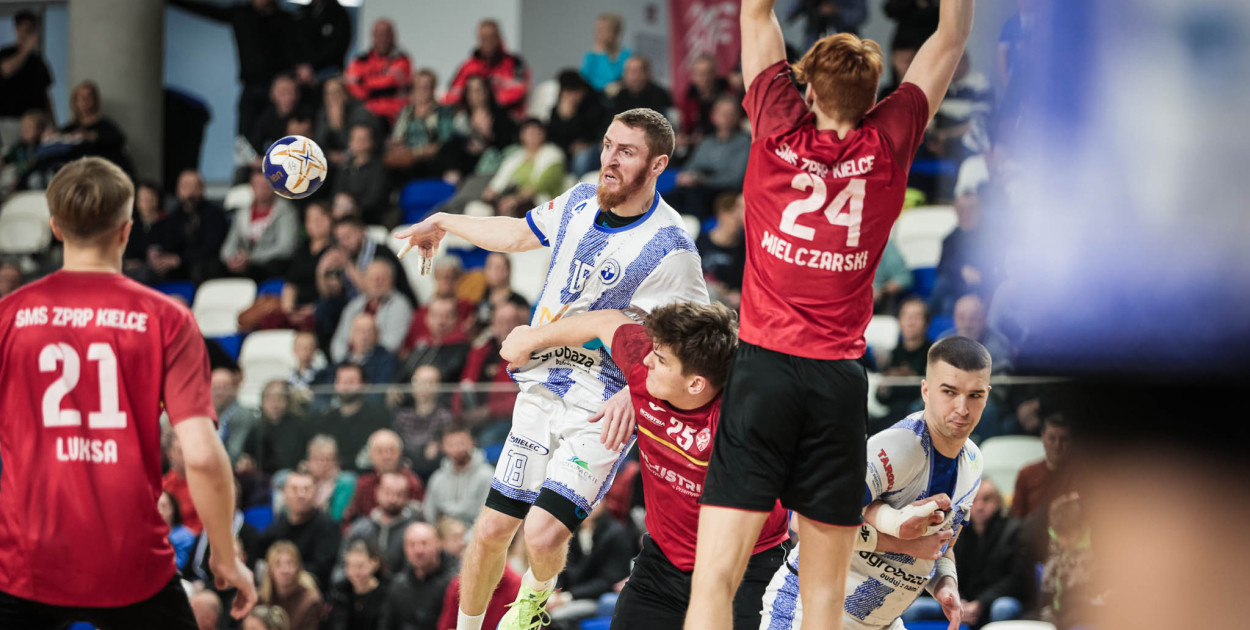 Handball Stal Mielec - SMS ZPRP Kielce. Fot. Marta Badowska