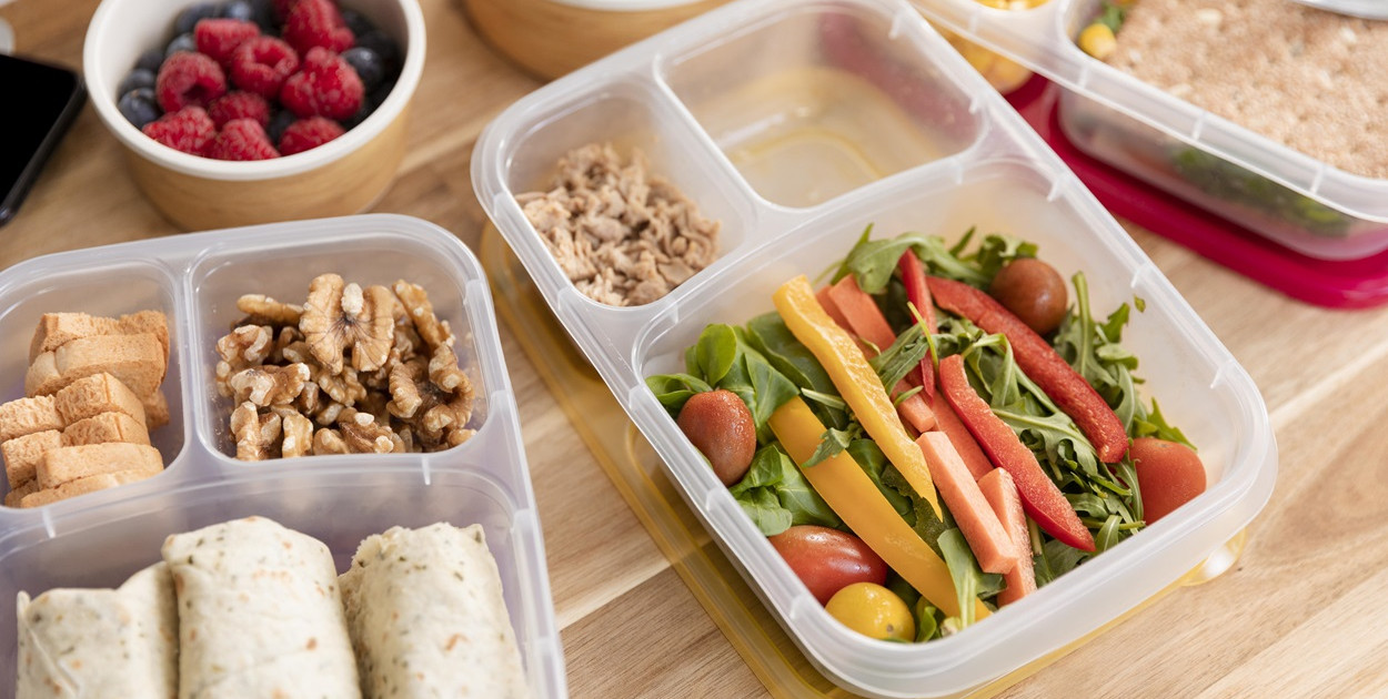 Dieta pudełkowa w Mielcu – postaw na wygodę i smaczne posiłki każdego dnia. Oto pr