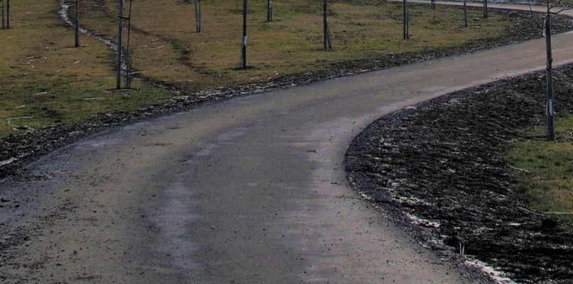 Będzie nowy asfalt na drodze gminnej w Woli Mieleckiej. Zdjęcie ilustracyjne